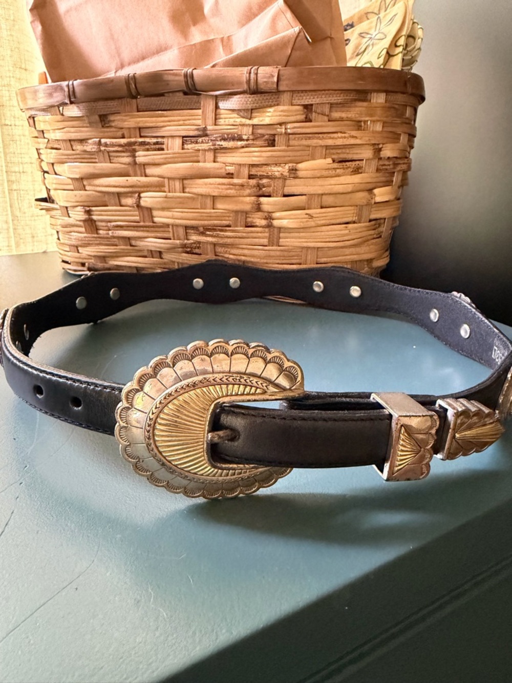 VTG 90s Tony Lama Black Leather Concho Belt - Scalloped Two Tone Buckle size 26